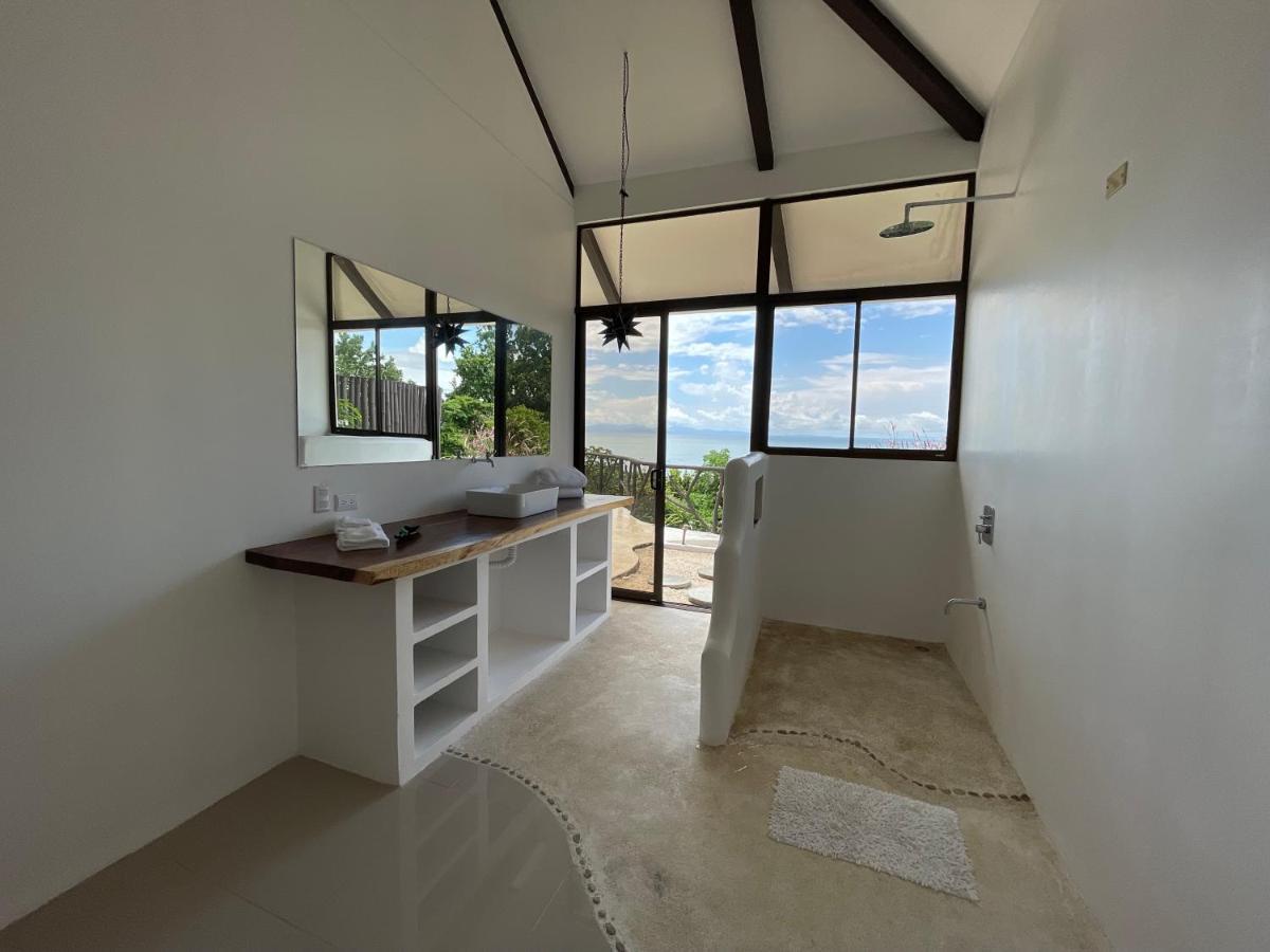 Akua Suites Ocean View ตาร์กอเลส ภายนอก รูปภาพ