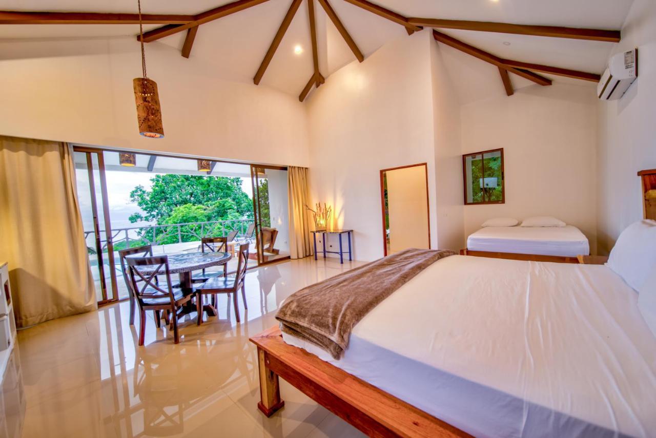 Akua Suites Ocean View ตาร์กอเลส ภายนอก รูปภาพ