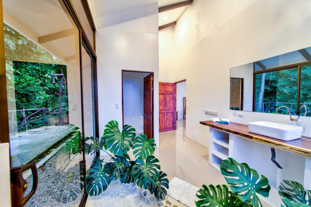 Akua Suites Ocean View ตาร์กอเลส ภายนอก รูปภาพ