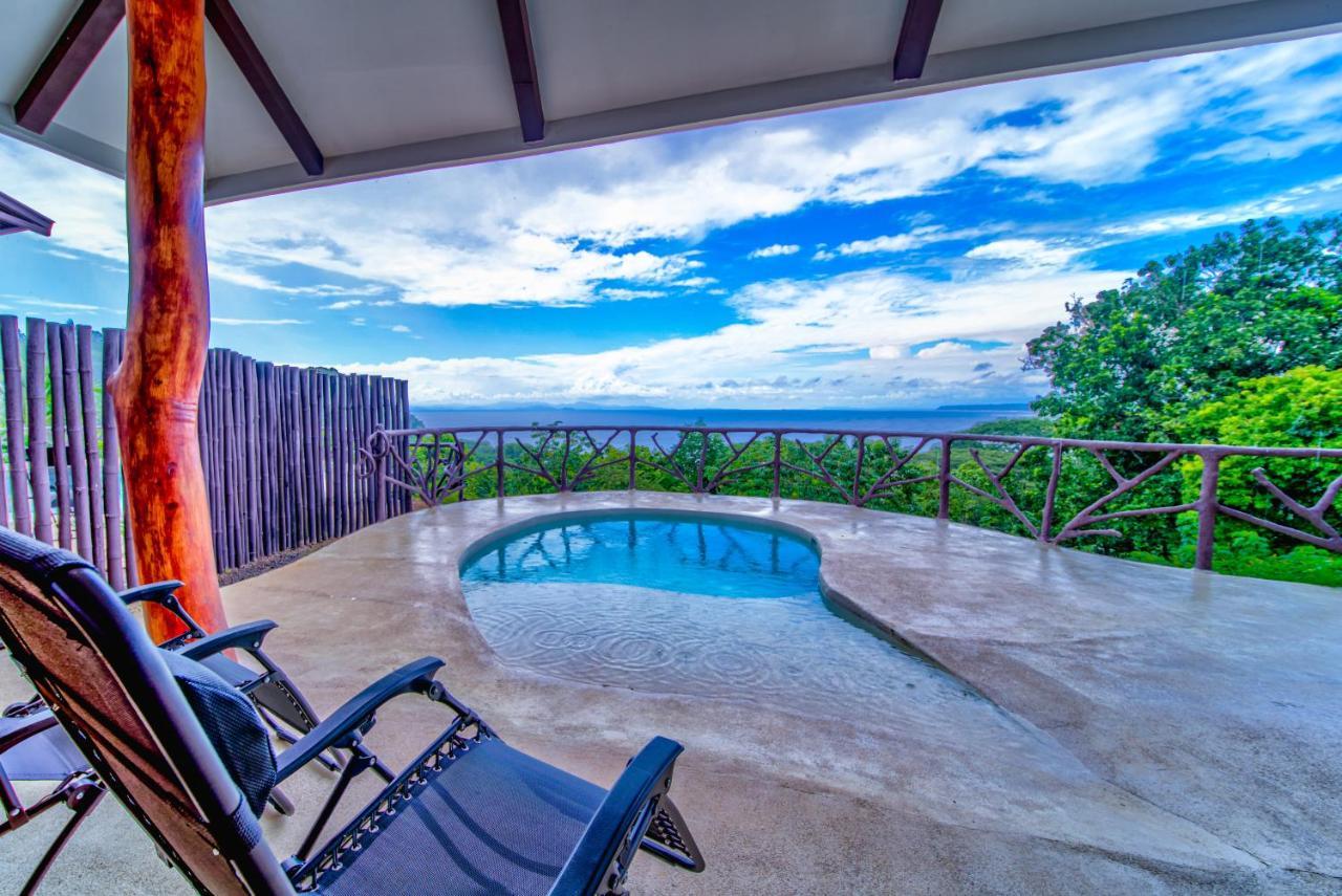 Akua Suites Ocean View ตาร์กอเลส ภายนอก รูปภาพ