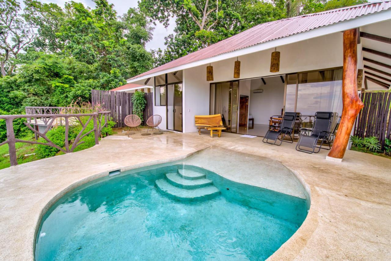 Akua Suites Ocean View ตาร์กอเลส ภายนอก รูปภาพ