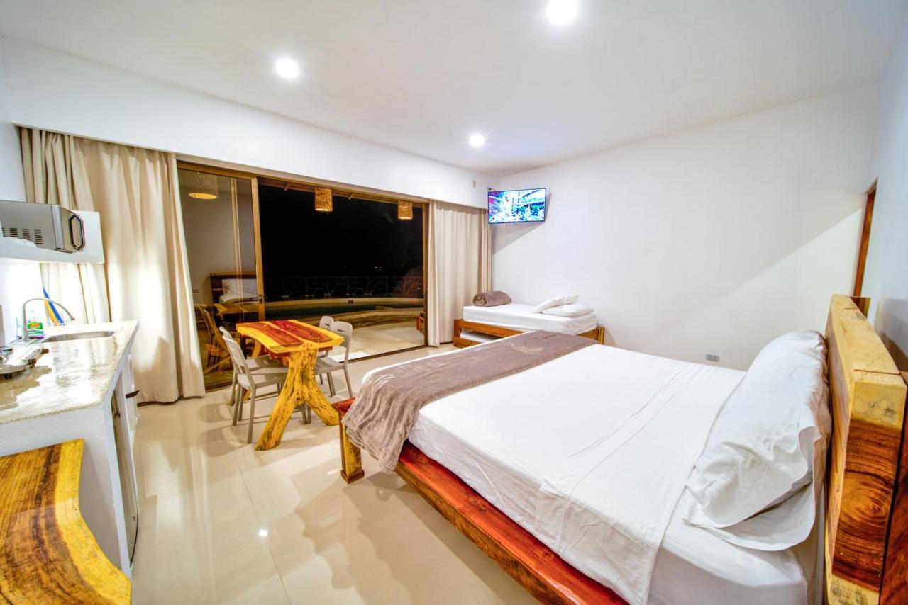 Akua Suites Ocean View ตาร์กอเลส ภายนอก รูปภาพ