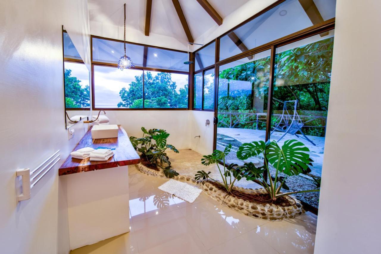 Akua Suites Ocean View ตาร์กอเลส ภายนอก รูปภาพ